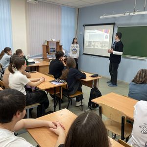 КЛАССНЫЙ ЧАС ПО ПОПУЛЯРИЗАЦИИ ПРОФЕССИОНАЛИТЕТА В МОУ СОШ №46