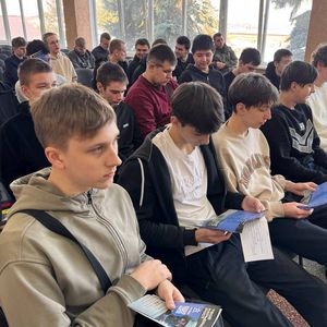 ПРОФОРИЕНТАЦИОННАЯ ВСТРЕЧА: ПРИГЛАШЕНИЕ НА СЛУЖБУ В ВОЙСКА БПЛА