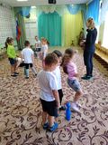 Образовательная деятельность по физической культуре с детьми старшей группы