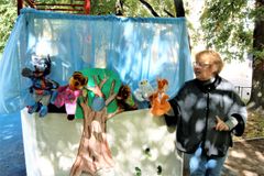 Спектакль "Настоящий друг познается в беде!"