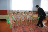 Выполнение упражнений на моторику рук