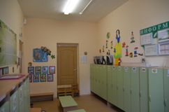 Группа № 12 "Гномики" (раздевалка)