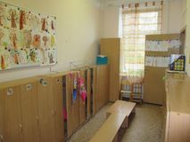 Группа № 9 "Светлячки" (раздевалка)