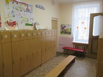 Группа № 6 "Сказка" (раздевалка)