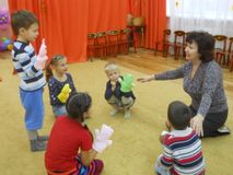 Помогаем героям  найти верное решение