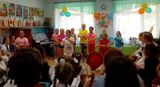 Выступление младшей хореографической группы "Акварель" на школьном празднике