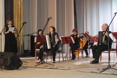 солистка Олеся Самарина