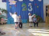Медсестры перевязывают раненых