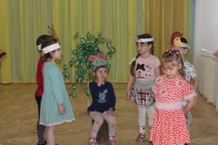 Старшая группа №8 сказка "Сойкины ватрушки"