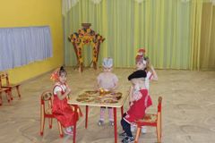 Вторая младшая группа №3 сказка "Курочка ряба"