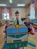 Игровой момент "Едем на поезде" (средняя группа)