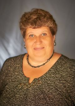 Лоева Ирина Николаевна