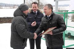 Вручение грамоты директору ЗАО Карелводоканал - Сергею Квасницкому 