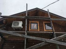 Тепловой насос воздух-воздух (наружный блок) на втором этаже