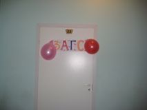 А&nbsp;учительская в&nbsp;этот день превратилась в&nbsp;ЗАГС. Здесь весь день регистрировали браки