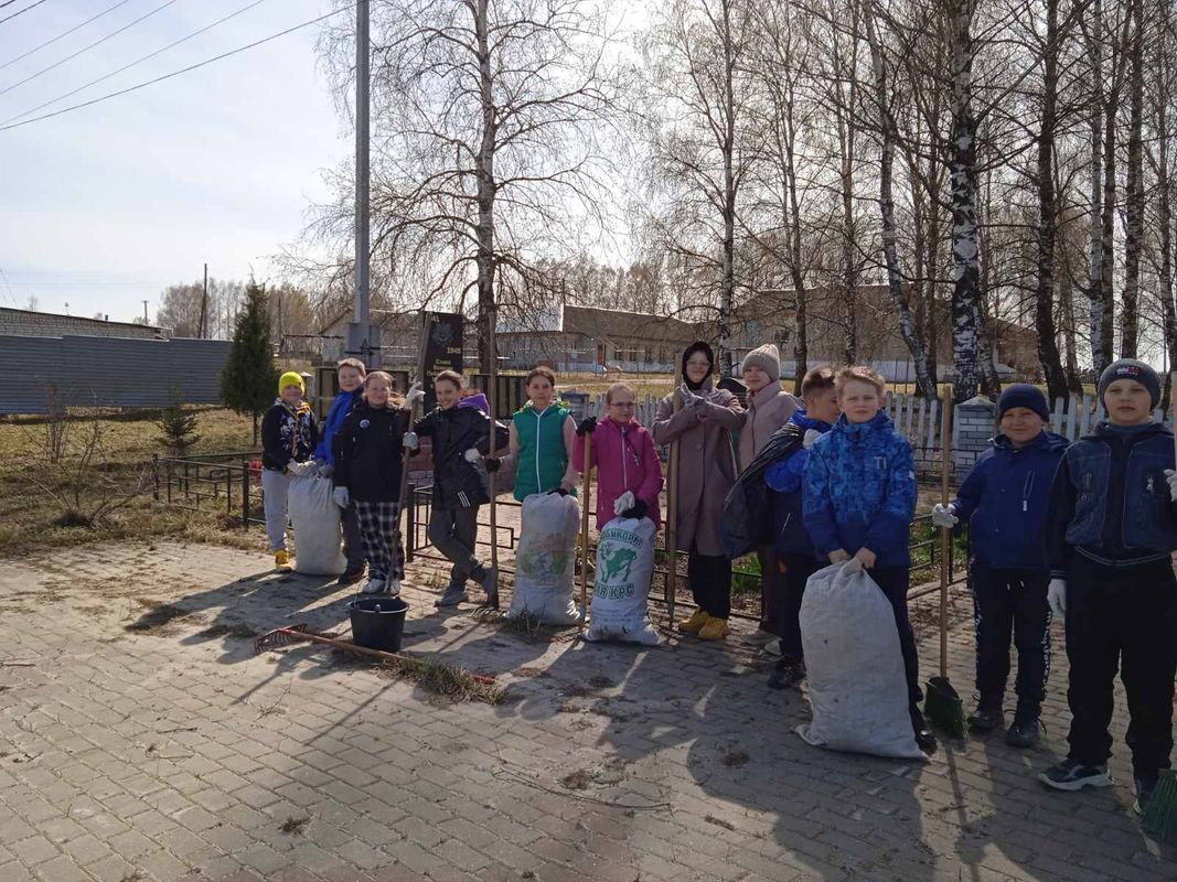 Всероссийская акция верни герою имя. Патриотическая акция. Юнармия Верни герою имя. Всероссийская акция Верни герою имя картинка.