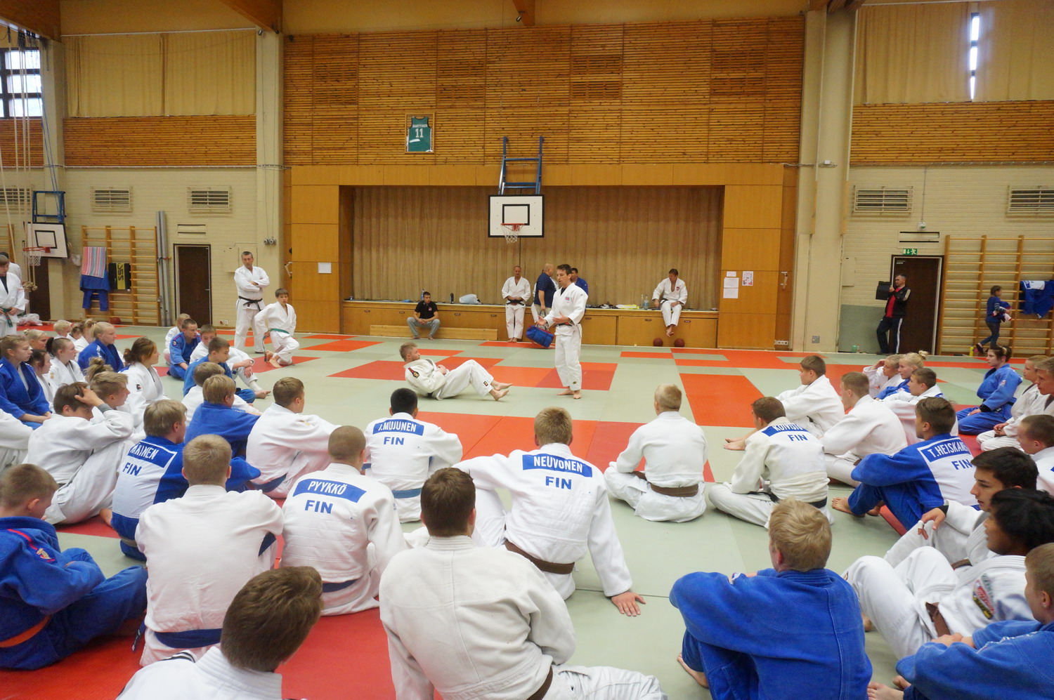 Дзюдо спортивный лагерь. Дзюдо Финляндия. Спортивные лагеря по дзюдо. Спортивный лагерь по дзюдо Союз. Тренировочная база по дзюдо СССР.
