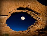 21. Лунный глаз. Фотограф Lynn Sessions.