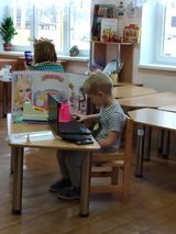 средняя гр № 1 "Гномики" игра "Салон красоты"