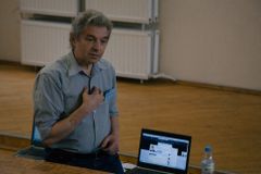 Владимир Петров