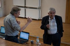 Владимир Петров, Валерий Алексеевич Михайлов