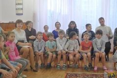 Интеллектуальная игра "Умники и умницы"