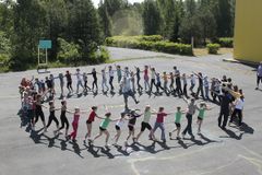 Солнце, радость, дружба!