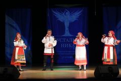 Фольклорный ансамбль "Сустреча", рук. Коренева О.И.