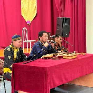 “Өгбелерниң хөөмей ыры“- хөгжүмнүг хемчег