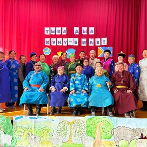 Мерген угаанныг ада-өгбелеривистен дамчып келген төрээн тыва дылывыстың хүнү-биле!