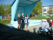 Памяти павших будем достойны