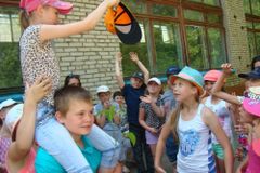 Каникулы, каникулы, весёлая пора!