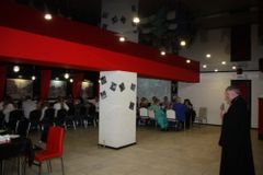 Праздник со слезами на глазах.