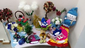 Выставка работ "Золотые руки мамочки моей"