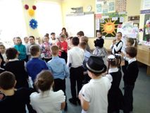 «Дружба дороже богатства»