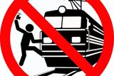 «Уступи дорогу поездам!»