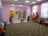 танец с зонтиками