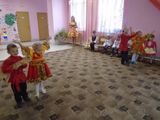 осенний праздник средняя гр.