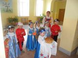 встречаем гостей караваем