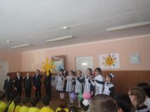 школьный конкурс инсценированной песни Тема: «Многоликий мир»