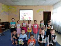 средние группы "Антошка" и "Василиса"