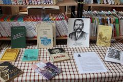 Выставка книг А.Горького "Писатель-гражданин"