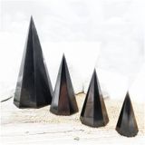 Пирамиды восьмигранные шлифованные  Unpolished  pyramids octahedral