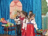 Театральный сезон. Сказка "Подарок для мамы" (10 старшая группа).