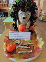 В октябре 2022 года в нашем детском саду прошел конкурс "Осенний хоровод". 