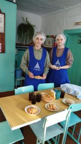 Дежурные учащиеся 8 класса