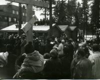 Освящение места под строительство церкви. Установление Креста. 1 мая 1993 г. Фото из домашнего архива В.Н. Краева (2)