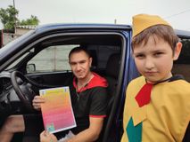 Акция по раздаче листовок "Водитель, соблюдай правила дорожного движения!"