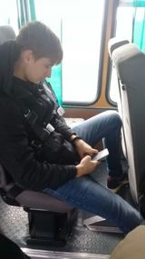 "Алло,алло, кто в телефоне сидит?"