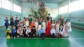 С новым годом!!!! Нас ждут каникулы!!!!